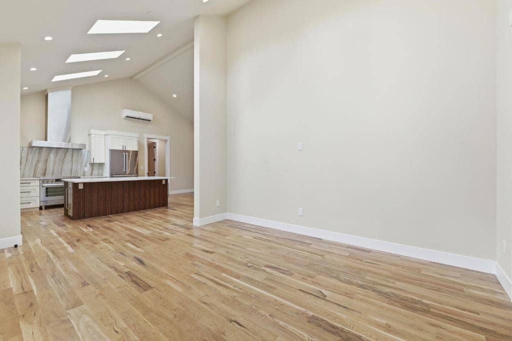 134 Donohoe Street, East Palo Alto, CA 94303 134 Donohoe Street, East Palo Alto, CA 94303