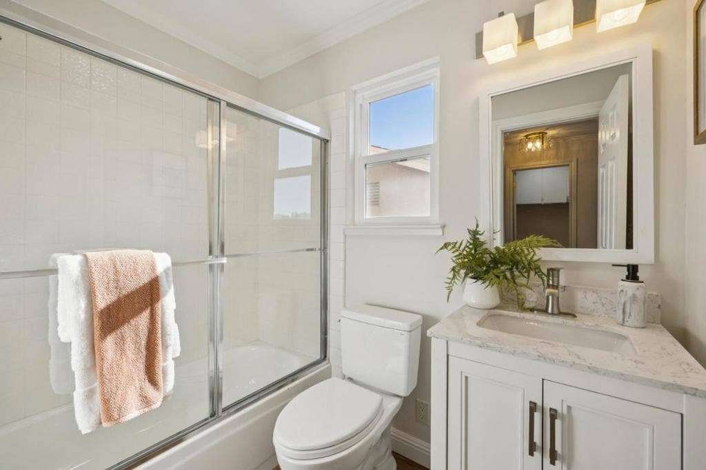 2620 Monserat Avenue, Belmont, CA 94002 2620 Monserat Avenue, Belmont, CA 94002