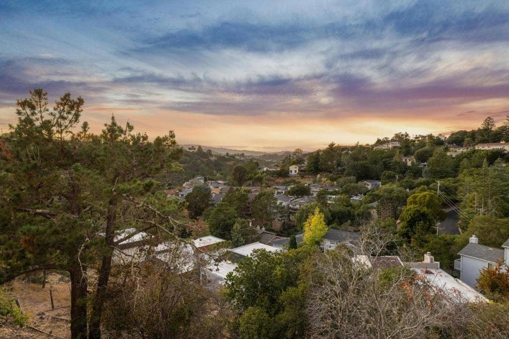 2620 Monserat Avenue, Belmont, CA 94002 2620 Monserat Avenue, Belmont, CA 94002