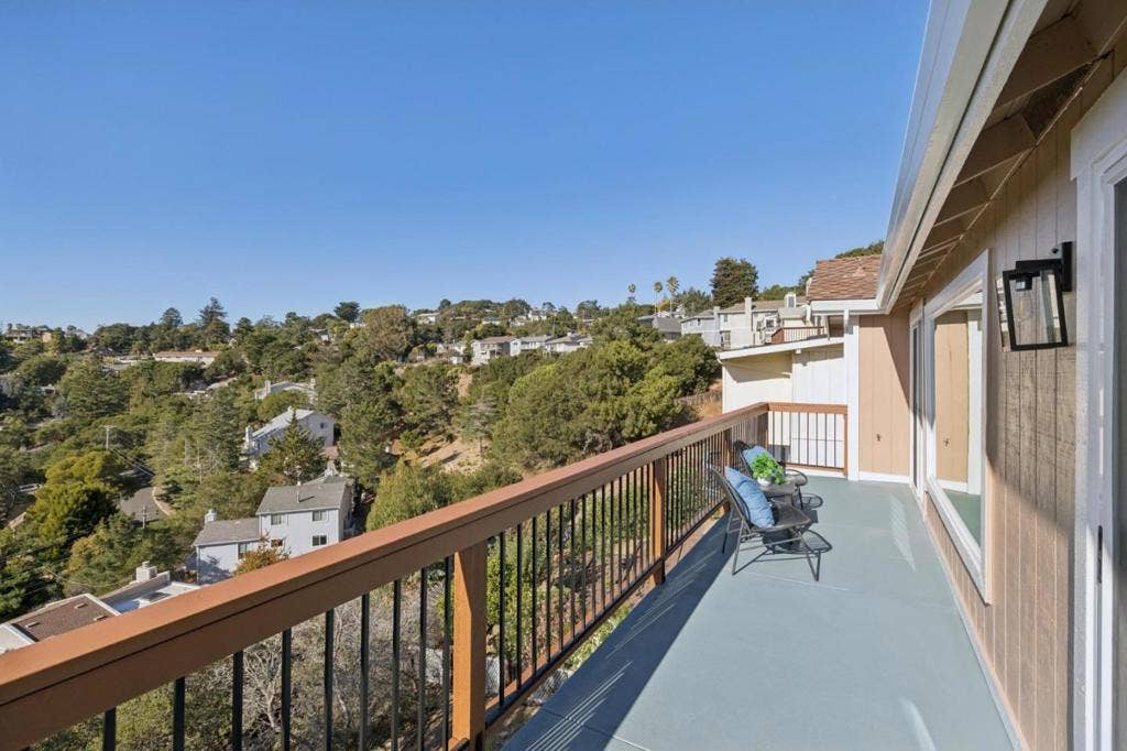 2620 Monserat Avenue, Belmont, CA 94002 2620 Monserat Avenue, Belmont, CA 94002