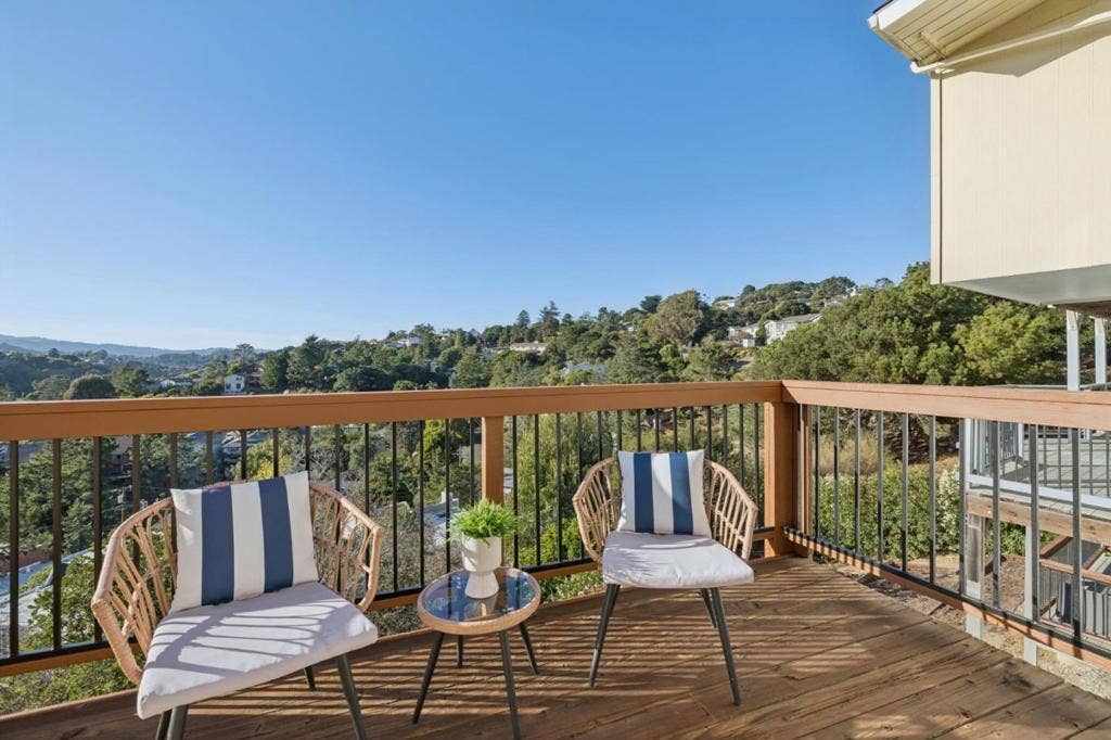2620 Monserat Avenue, Belmont, CA 94002 2620 Monserat Avenue, Belmont, CA 94002