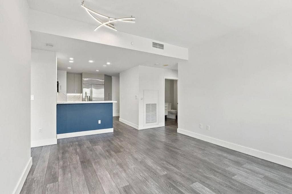 88 E San Fernando Street, #801, San Jose, CA 95113 88 E San Fernando Street, #801, San Jose, CA 95113