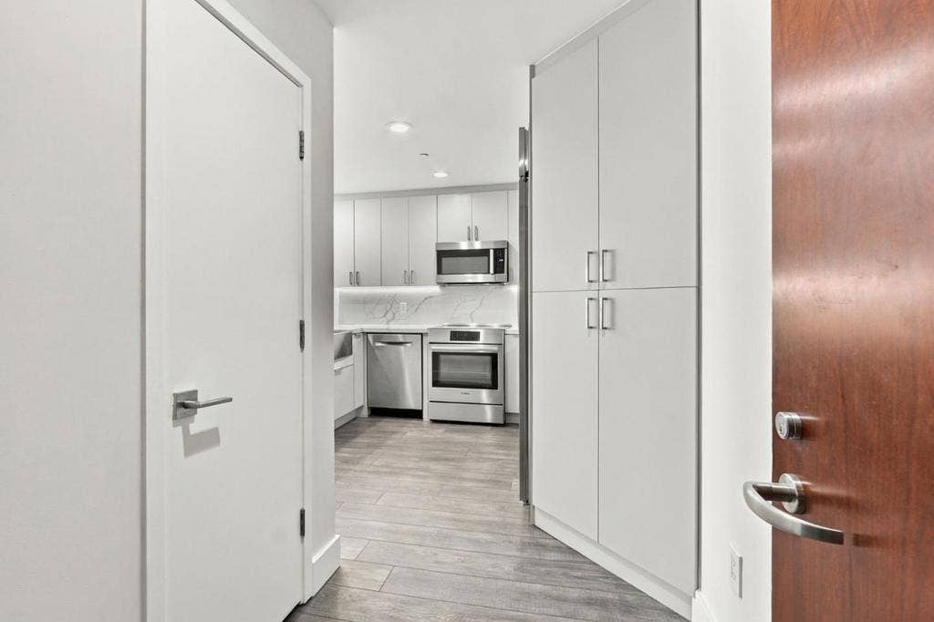 88 E San Fernando Street, #801, San Jose, CA 95113 88 E San Fernando Street, #801, San Jose, CA 95113