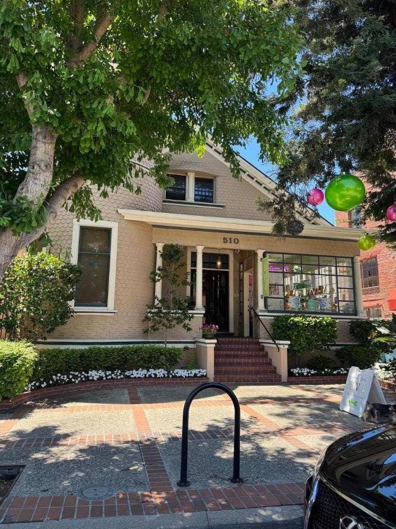 510 Waverley Street, Palo Alto, CA 94301 510 Waverley Street, Palo Alto, CA 94301