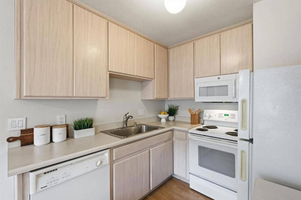 185 Union Avenue, #32, Campbell, CA 95008 185 Union Avenue, #32, Campbell, CA 95008