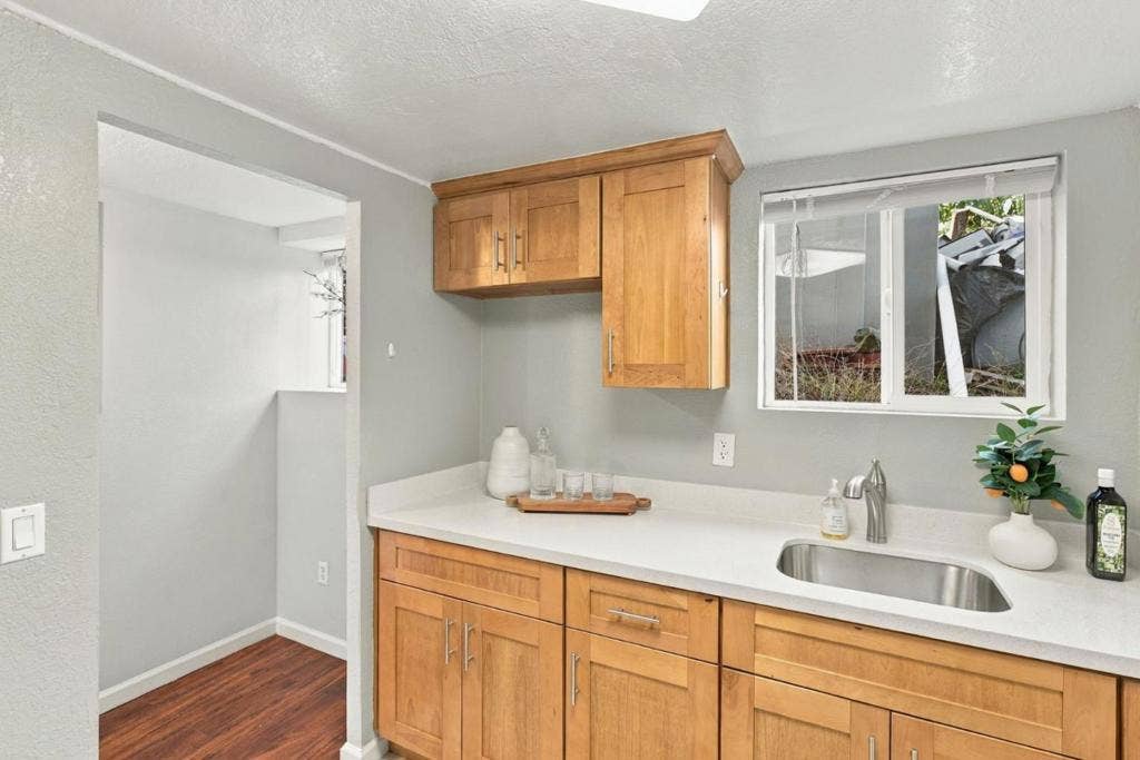 240 Martin Street, Daly City, CA 94014 240 Martin Street, Daly City, CA 94014