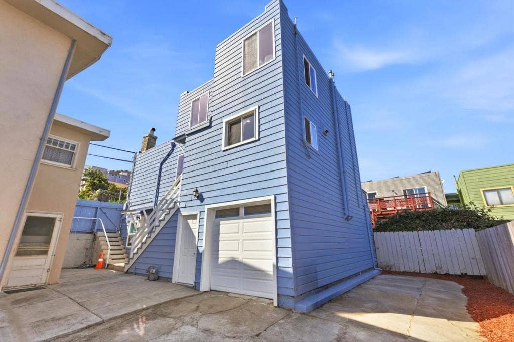 240 Martin Street, Daly City, CA 94014 240 Martin Street, Daly City, CA 94014