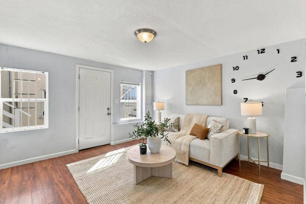 240 Martin Street, Daly City, CA 94014 240 Martin Street, Daly City, CA 94014