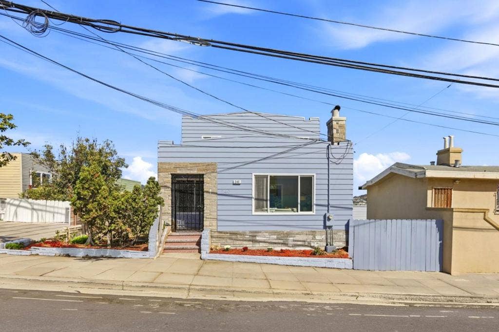 240 Martin Street, Daly City, CA 94014 240 Martin Street, Daly City, CA 94014
