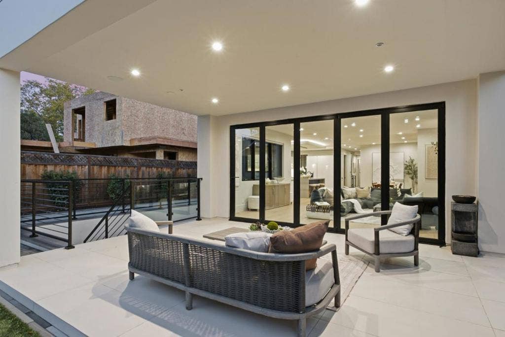 543 Tennyson Avenue, Palo Alto, CA 94301 543 Tennyson Avenue, Palo Alto, CA 94301
