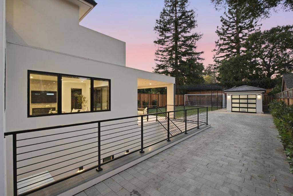 543 Tennyson Avenue, Palo Alto, CA 94301 543 Tennyson Avenue, Palo Alto, CA 94301