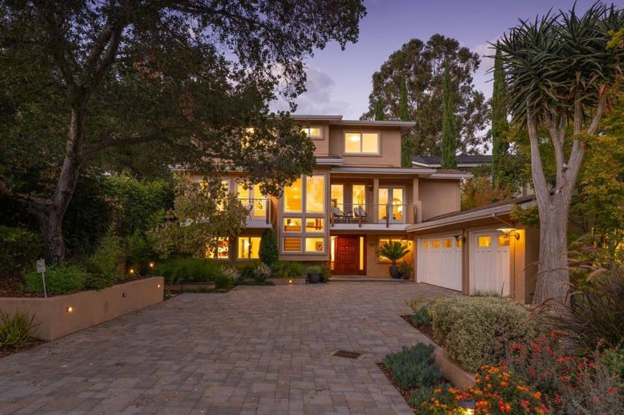 Property photo for 927 Wilmington Way, Redwood City, CA