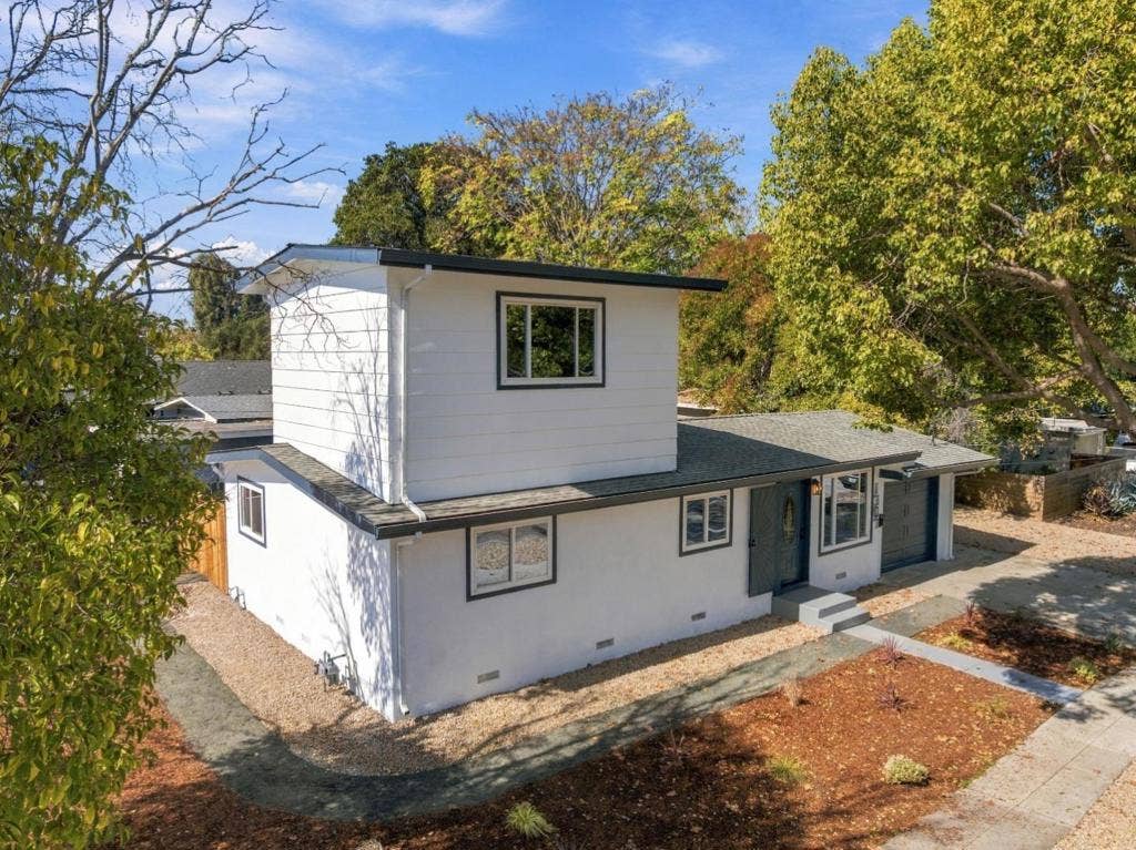 1307 Hill Avenue, Menlo Park, CA 94025 1307 Hill Avenue, Menlo Park, CA 94025