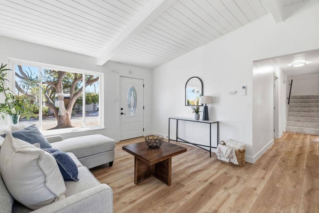 1307 Hill Avenue, Menlo Park, CA 94025 1307 Hill Avenue, Menlo Park, CA 94025