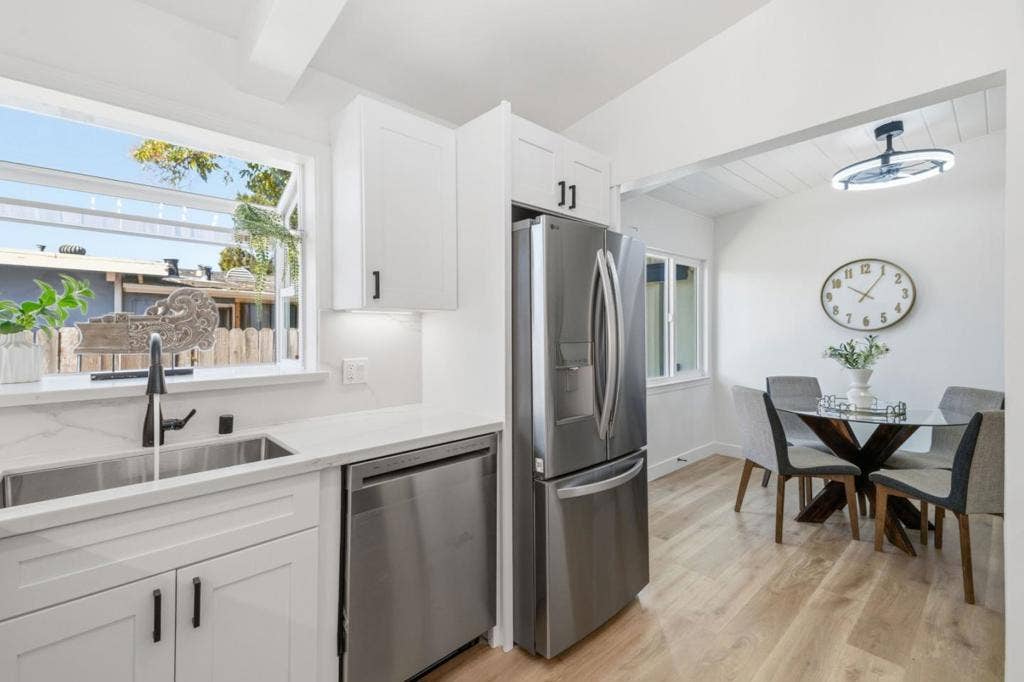 1307 Hill Avenue, Menlo Park, CA 94025 1307 Hill Avenue, Menlo Park, CA 94025
