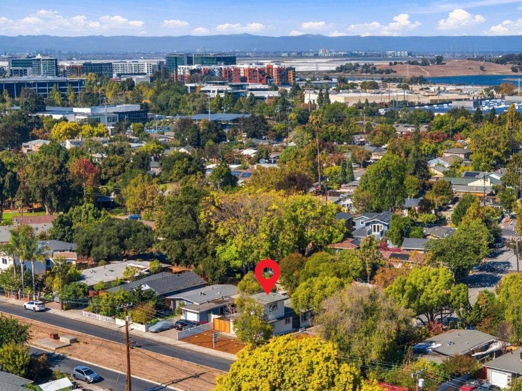 1307 Hill Avenue, Menlo Park, CA 94025 1307 Hill Avenue, Menlo Park, CA 94025