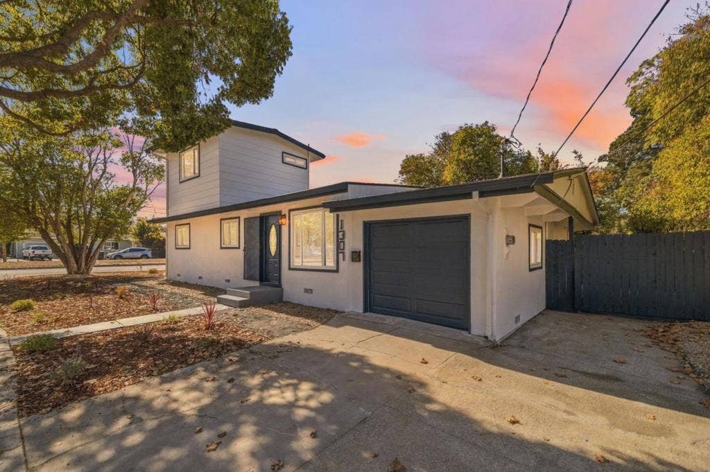 1307 Hill Avenue, Menlo Park, CA 94025 1307 Hill Avenue, Menlo Park, CA 94025