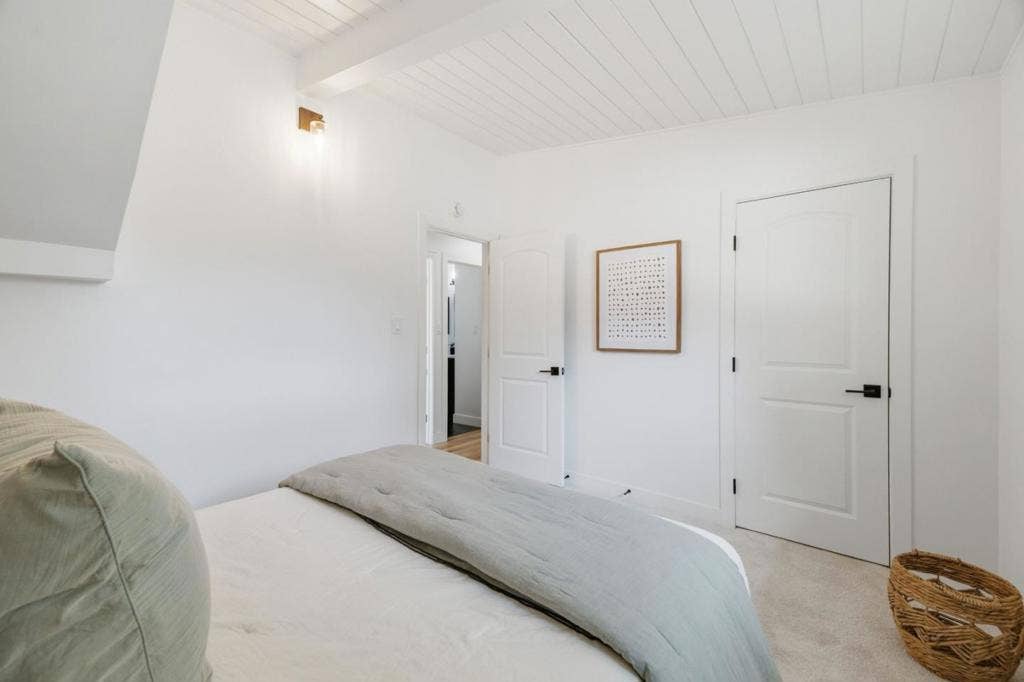 1307 Hill Avenue, Menlo Park, CA 94025 1307 Hill Avenue, Menlo Park, CA 94025