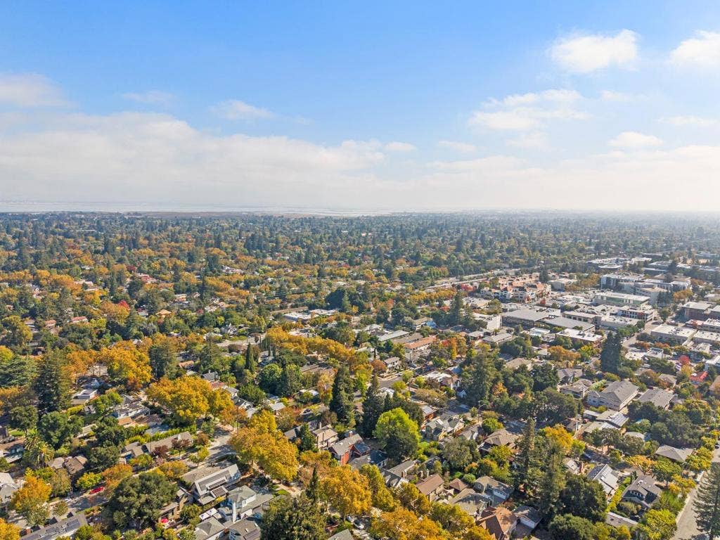 301 College Avenue, Palo Alto, CA 94306 301 College Avenue, Palo Alto, CA 94306