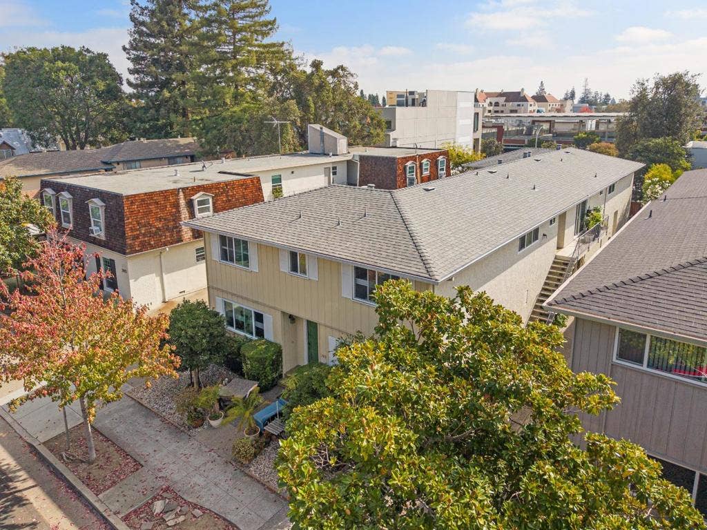 301 College Avenue, Palo Alto, CA 94306 301 College Avenue, Palo Alto, CA 94306