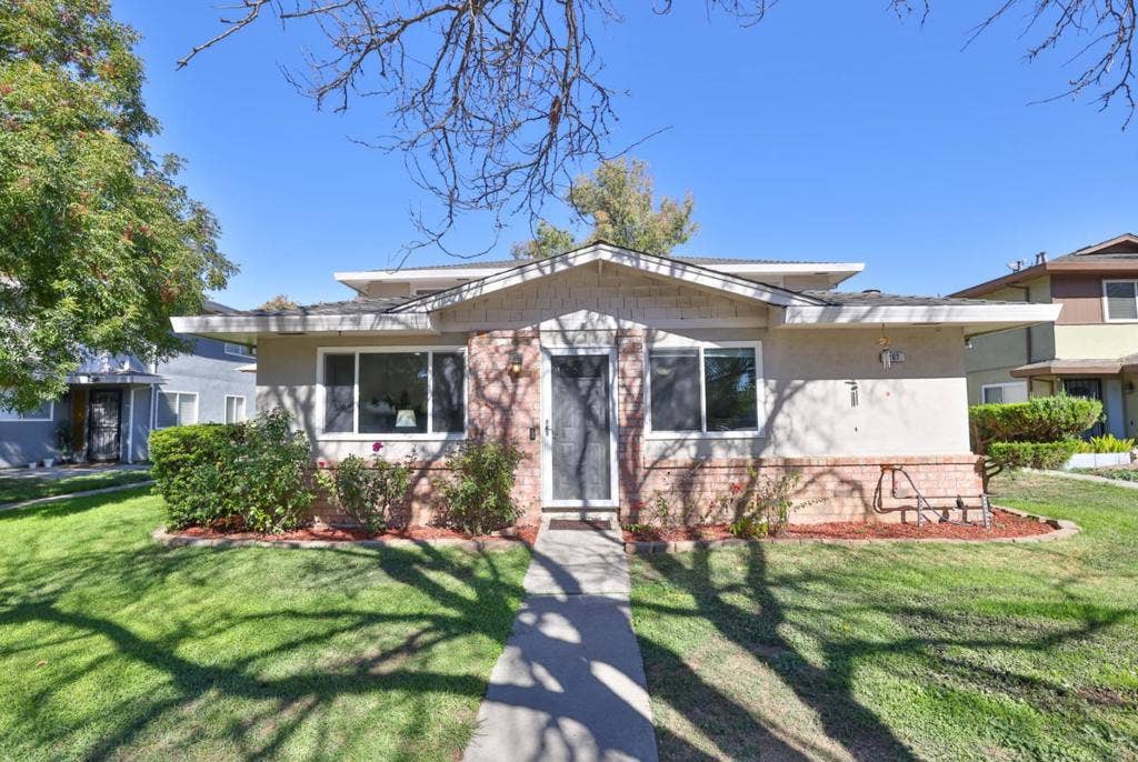 207 Coy Drive, #1, San Jose, CA 95123 207 Coy Drive, #1, San Jose, CA 95123