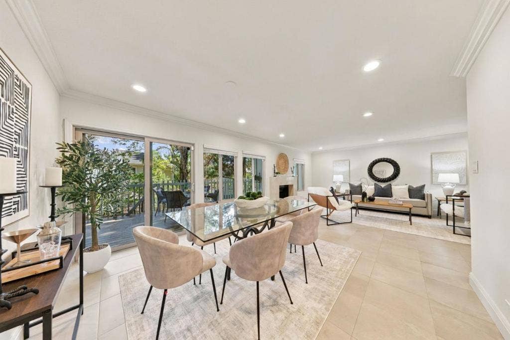 13 Gallowridge Court, San Mateo, CA 94402 13 Gallowridge Court, San Mateo, CA 94402