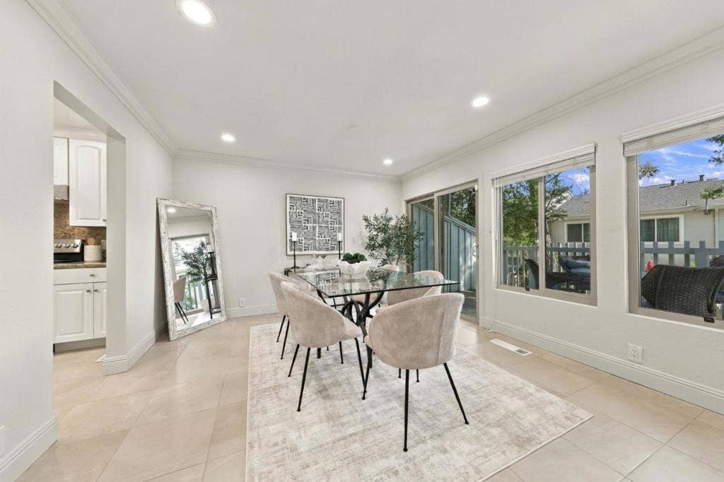 13 Gallowridge Court, San Mateo, CA 94402 13 Gallowridge Court, San Mateo, CA 94402