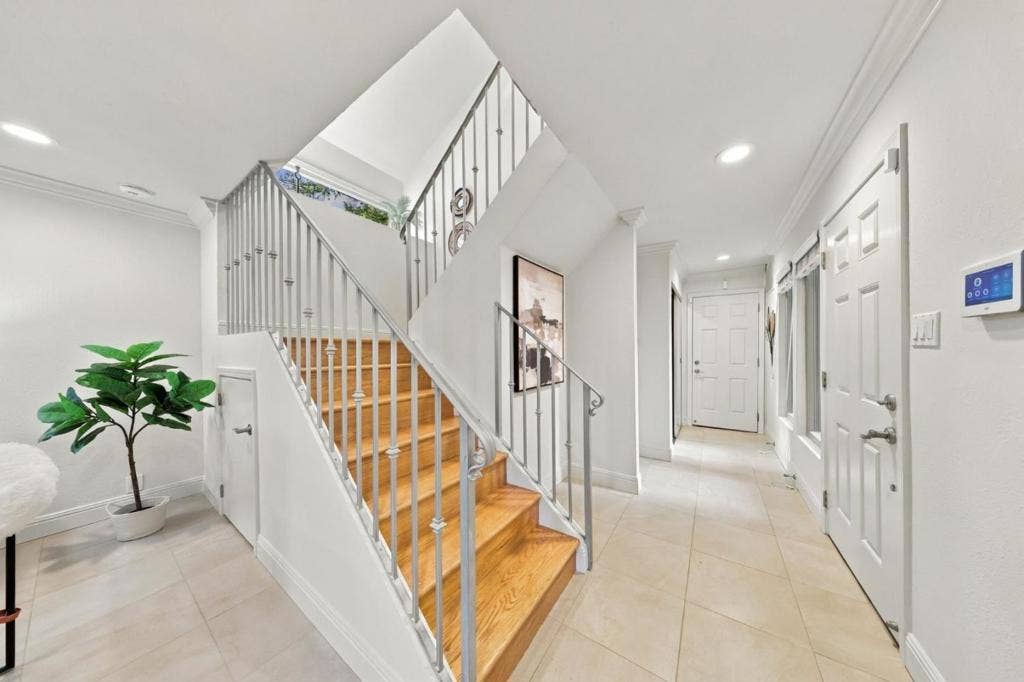 13 Gallowridge Court, San Mateo, CA 94402 13 Gallowridge Court, San Mateo, CA 94402