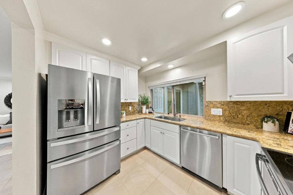 13 Gallowridge Court, San Mateo, CA 94402 13 Gallowridge Court, San Mateo, CA 94402