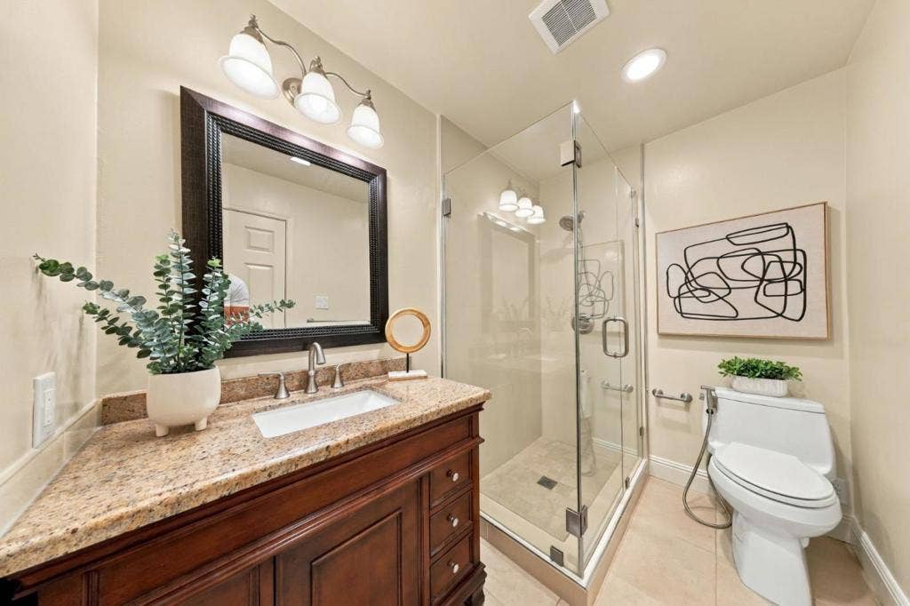 13 Gallowridge Court, San Mateo, CA 94402 13 Gallowridge Court, San Mateo, CA 94402