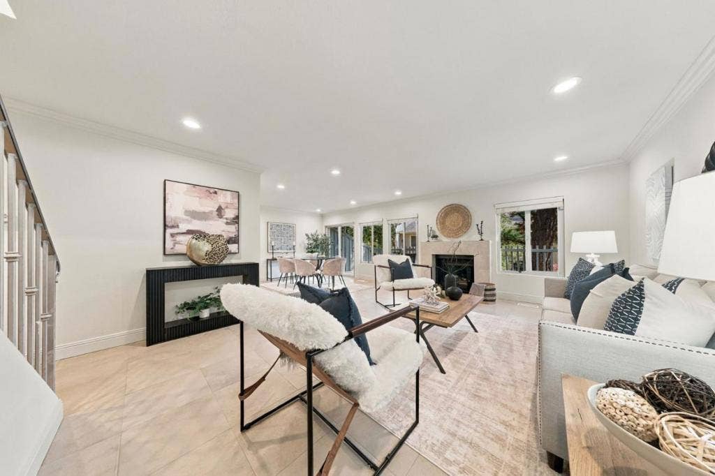 13 Gallowridge Court, San Mateo, CA 94402 13 Gallowridge Court, San Mateo, CA 94402