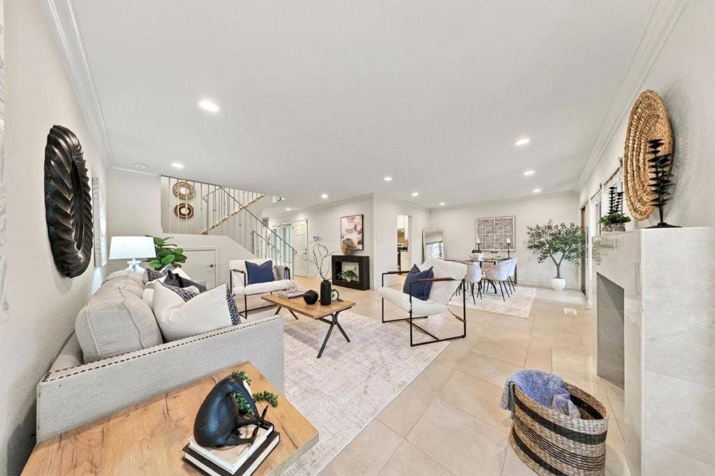 13 Gallowridge Court, San Mateo, CA 94402 13 Gallowridge Court, San Mateo, CA 94402