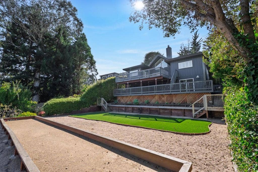 457 Townsend Drive, Aptos, CA 95003 457 Townsend Drive, Aptos, CA 95003
