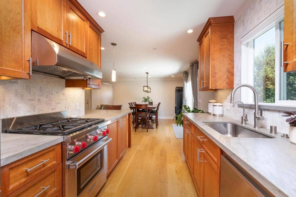 1600 ARK Street, San Mateo, CA 94403 1600 ARK Street, San Mateo, CA 94403