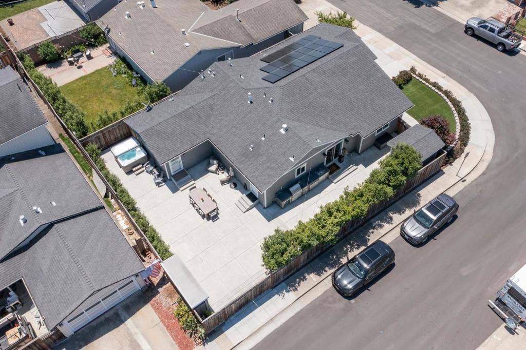 1600 ARK Street, San Mateo, CA 94403 1600 ARK Street, San Mateo, CA 94403