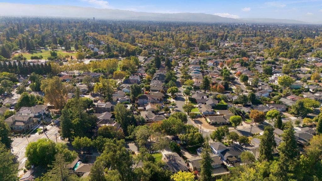 1666 Creek Drive, San Jose, CA 95125 1666 Creek Drive, San Jose, CA 95125