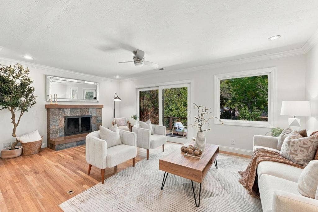 1666 Creek Drive, San Jose, CA 95125 1666 Creek Drive, San Jose, CA 95125
