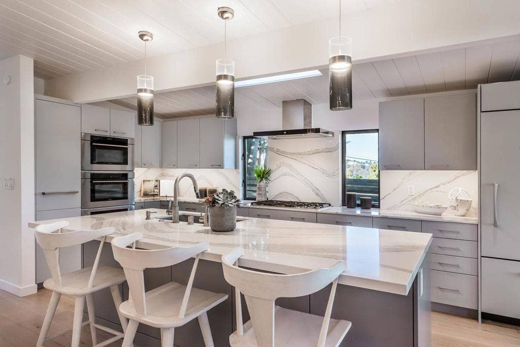1476 Forge Road, San Mateo, CA 94402 1476 Forge Road, San Mateo, CA 94402