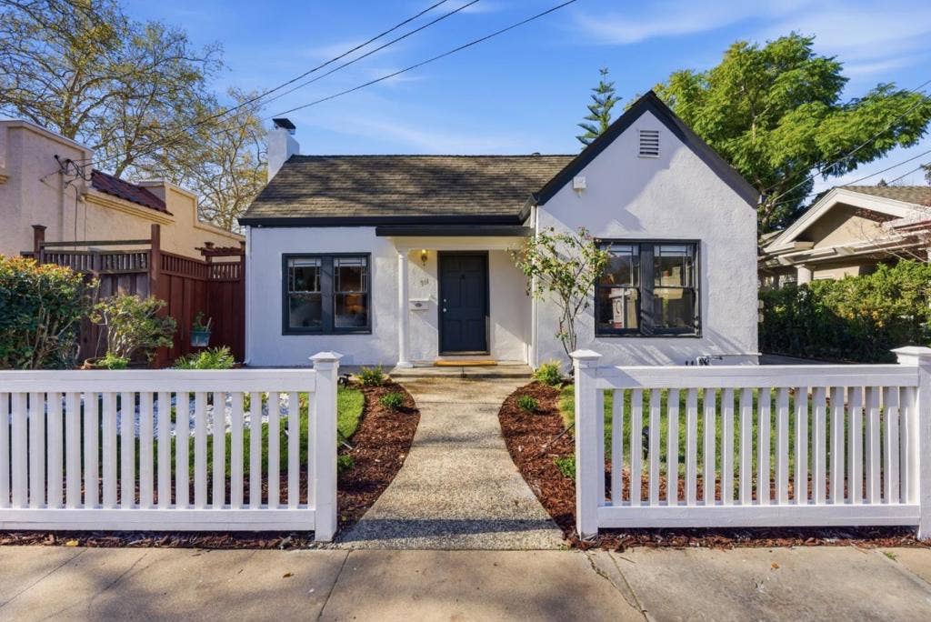 711 Emerson Court, San Jose, CA 95126 711 Emerson Court, San Jose, CA 95126