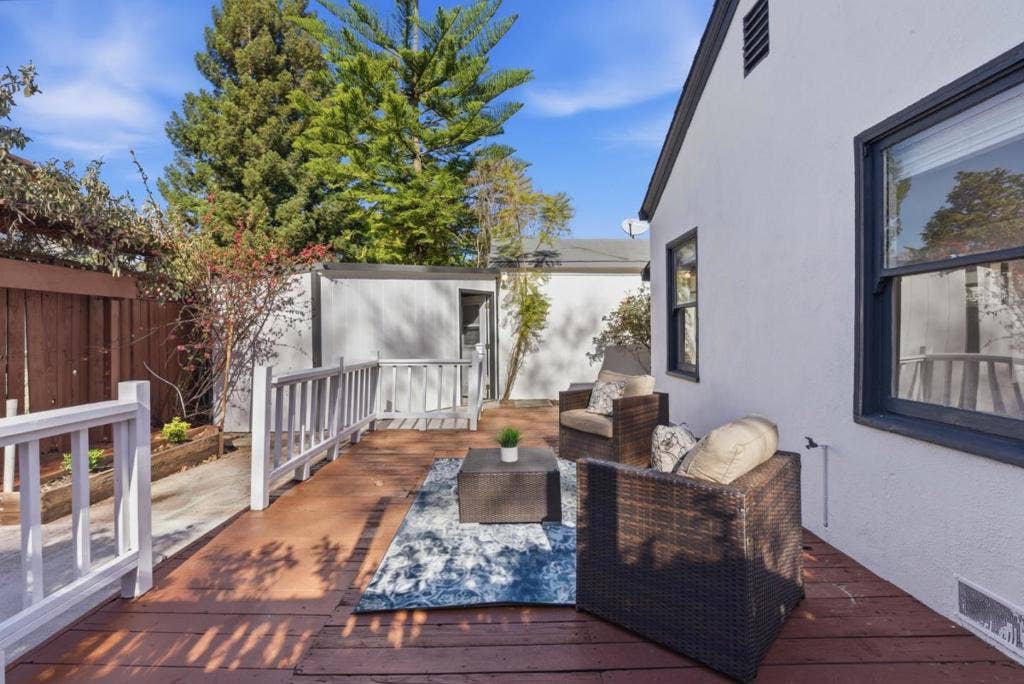 711 Emerson Court, San Jose, CA 95126 711 Emerson Court, San Jose, CA 95126