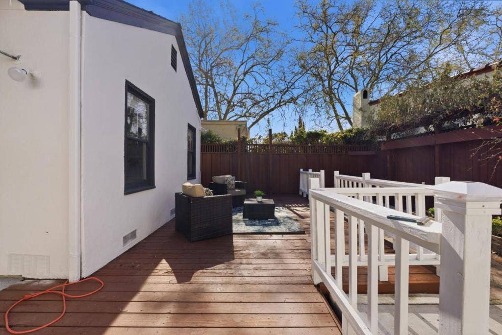 711 Emerson Court, San Jose, CA 95126 711 Emerson Court, San Jose, CA 95126