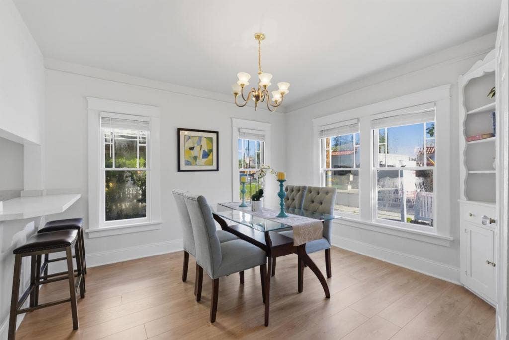 711 Emerson Court, San Jose, CA 95126 711 Emerson Court, San Jose, CA 95126
