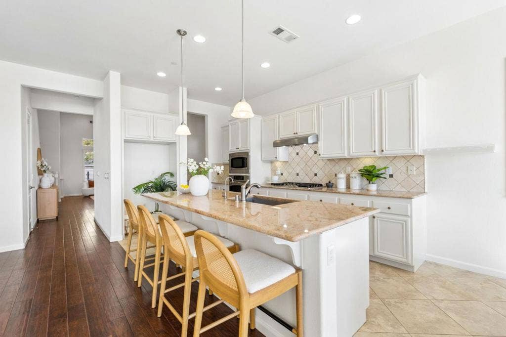 2026 Forino Drive, Dublin, CA 94568 2026 Forino Drive, Dublin, CA 94568