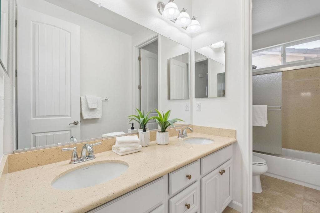 2026 Forino Drive, Dublin, CA 94568 2026 Forino Drive, Dublin, CA 94568