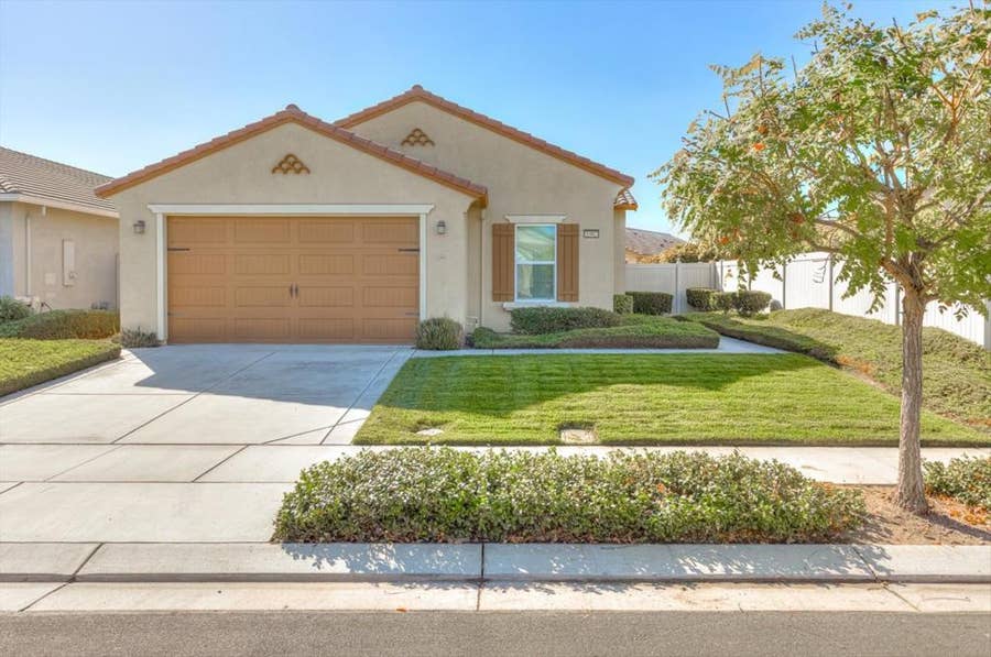 Property photo for 1382 Mill Run Court, Manteca, CA