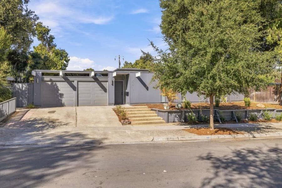 Property photo for 691 Sheraton Drive, Sunnyvale, CA