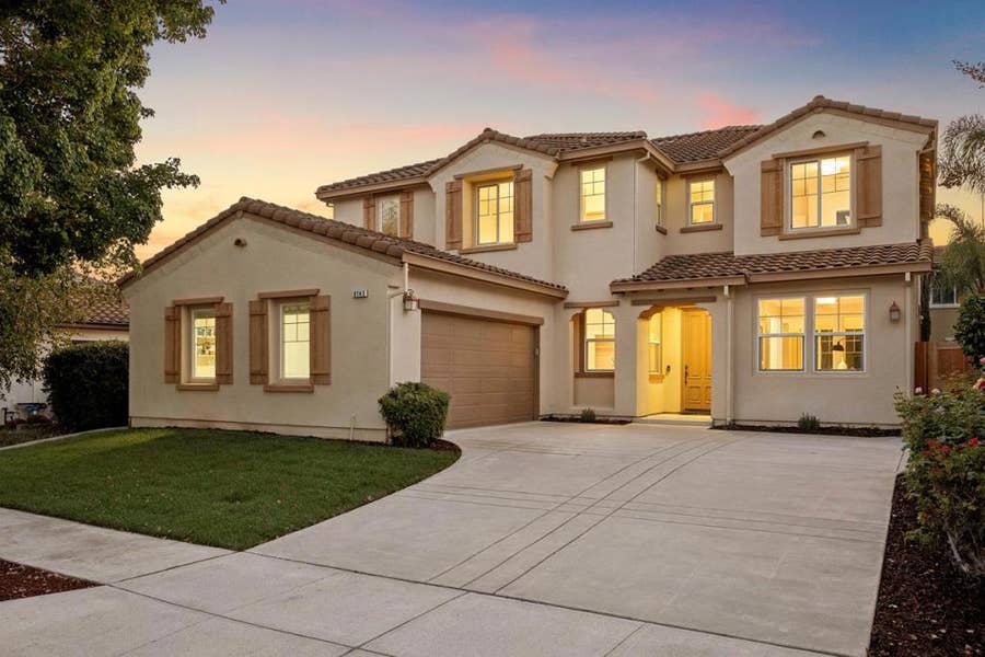 Property photo for 9743 Desert Bloom Place, Gilroy, CA