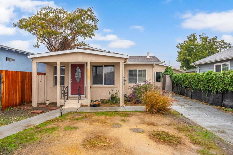 Property photo for 1827 102nd Avenue, Oakland, CA