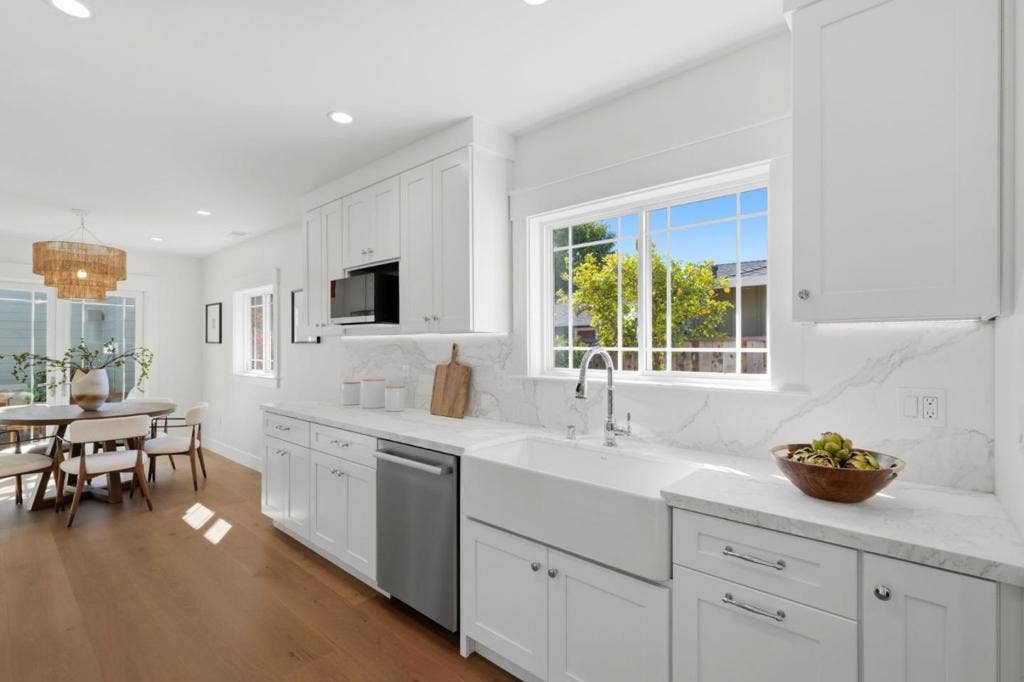 914 2nd Avenue, Redwood City, CA 94063 914 2nd Avenue, Redwood City, CA 94063