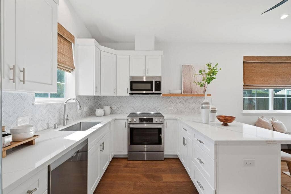 914 2nd Avenue, Redwood City, CA 94063 914 2nd Avenue, Redwood City, CA 94063
